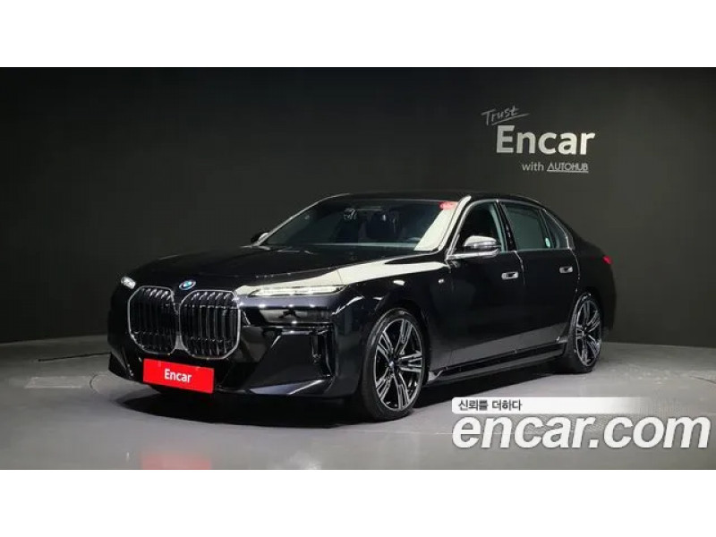 BMW i7 2023 г.