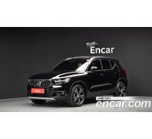 Volvo XC40 2022 г.