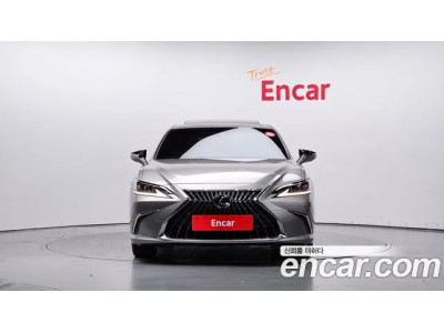 Lexus Is 2024 г.