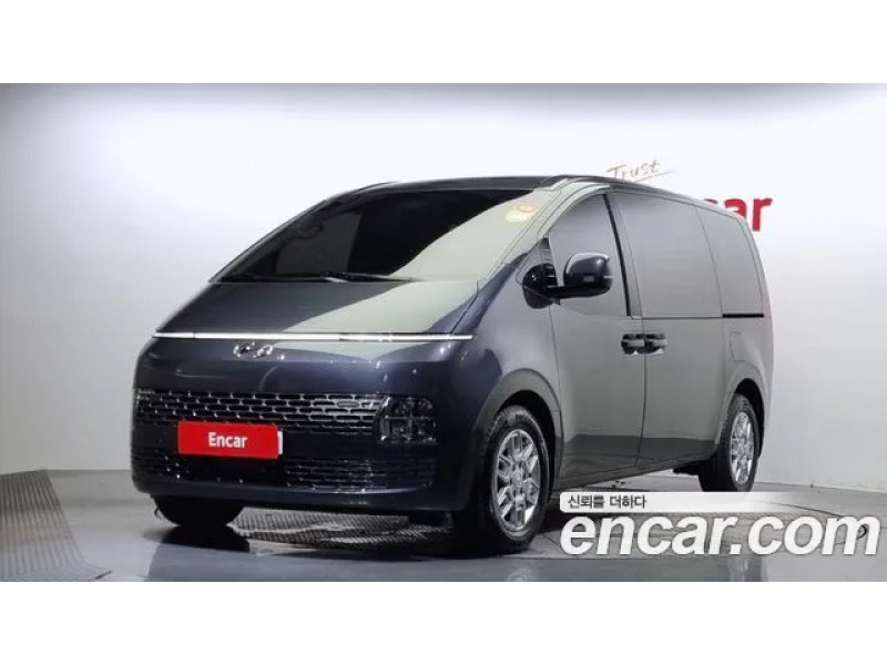 Hyundai Staria 2024 г.