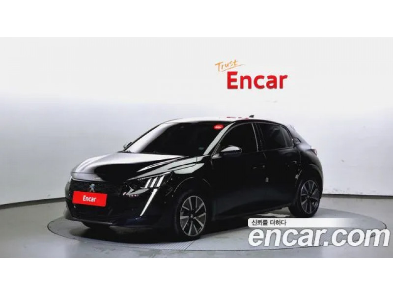 Peugeot 208 2022 г.
