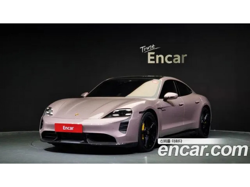 Porsche Taycan 2023 г.