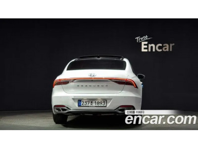 Hyundai Grandeur 2023 г.