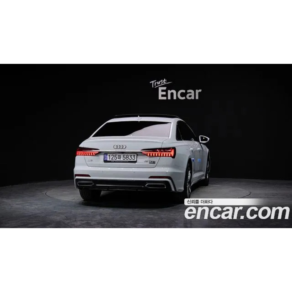 Audi A6 2022 г.