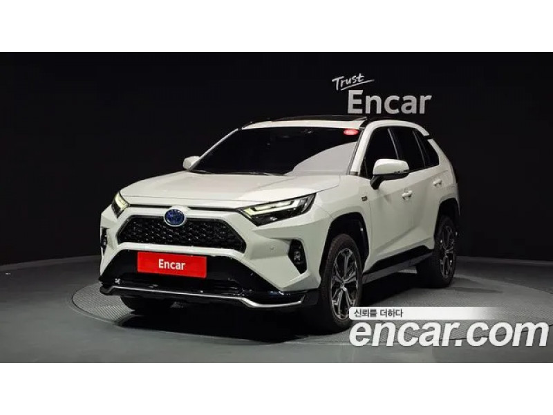 Toyota RAV4 2023 г.