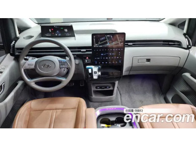 Hyundai Staria 2023 г.