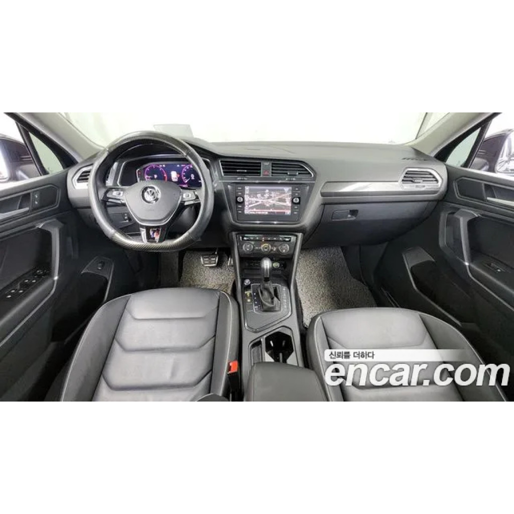 Volkswagen Tiguan 2020 г.