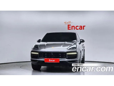 Porsche Cayenne 2021 г.