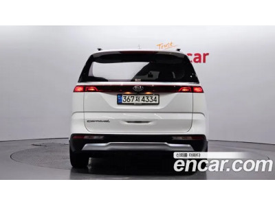 KIA Carnival 2021 г.