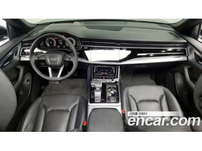 Audi Q8 2021 г.