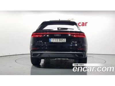Audi Q8 2021 г.