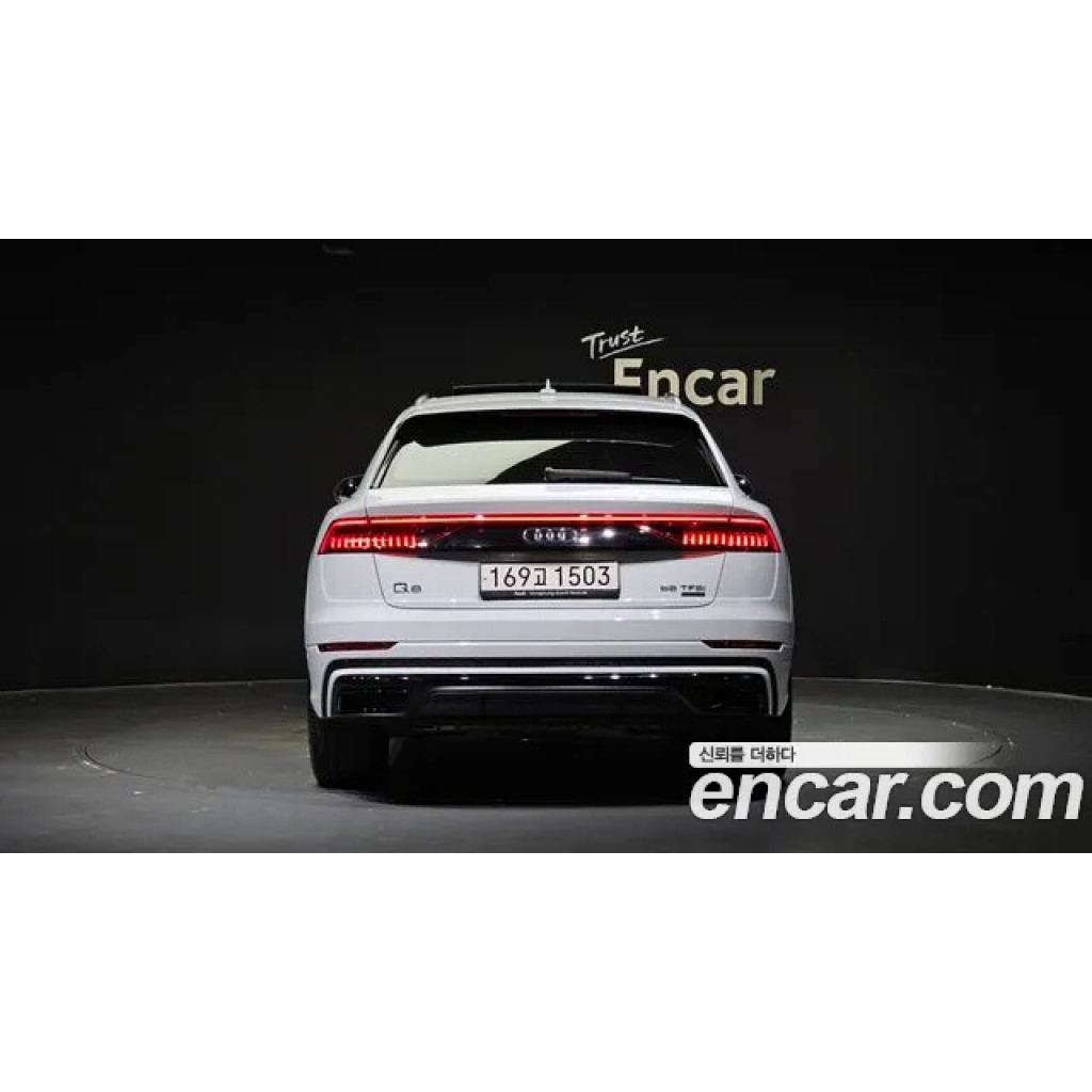 Audi Q8 2021 г.
