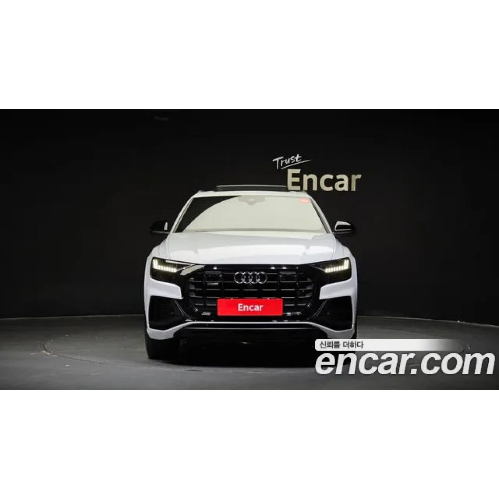 Audi Q8 2021 г.
