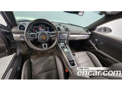 Porsche 718 2022 г.