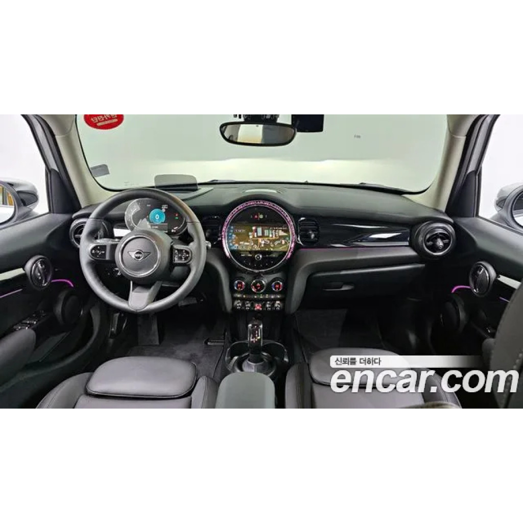 Mini Cooper 2024 г.