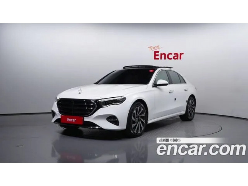 Mercedes Benz E-Class 2024 г.