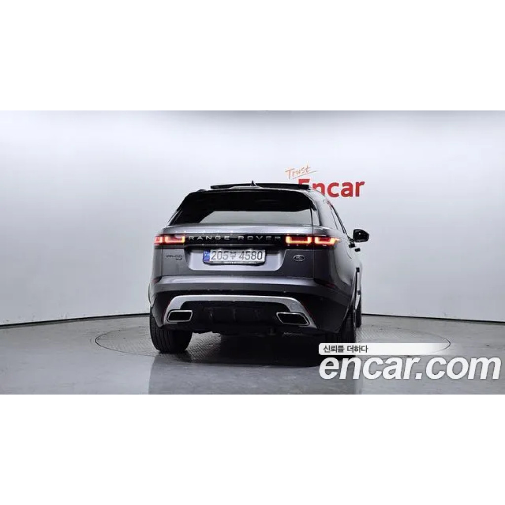Land Rover Range Rover Velar 2022 г.