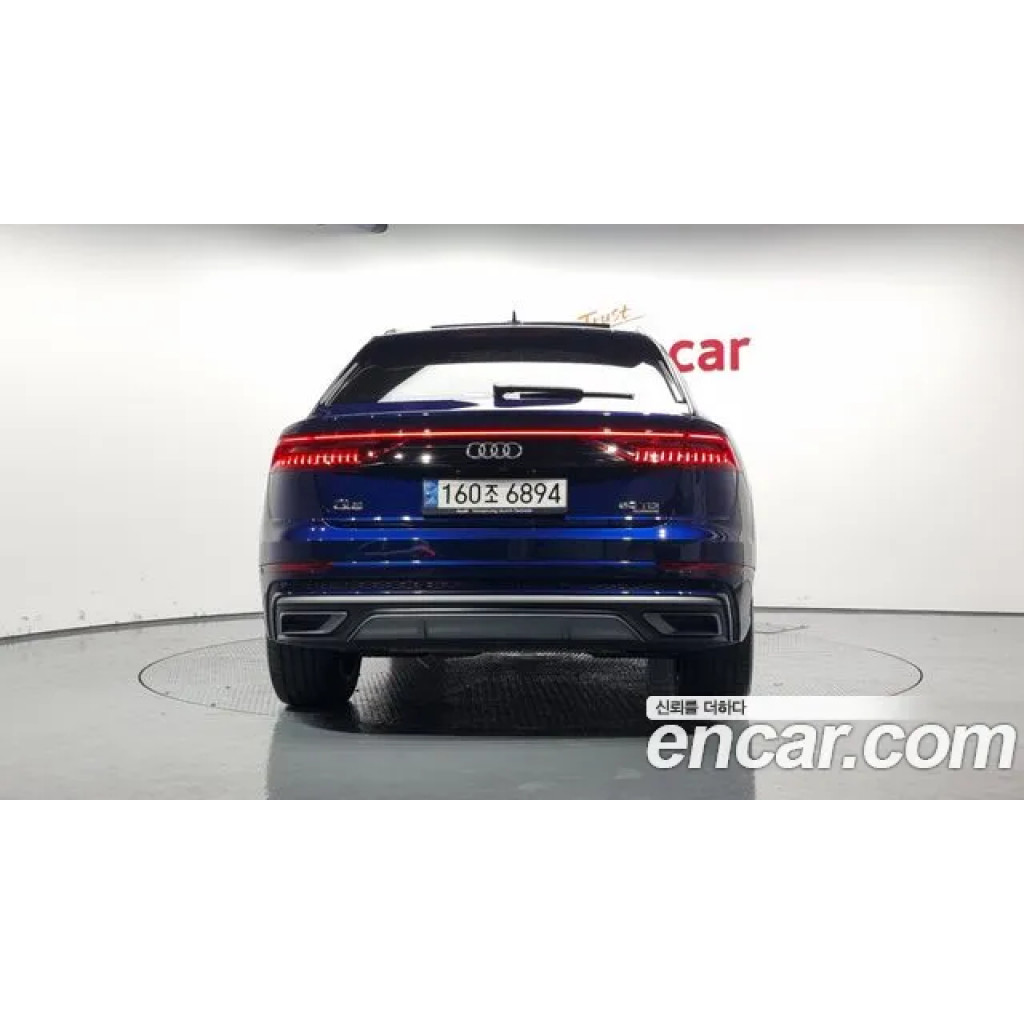 Audi Q8 2021 г.