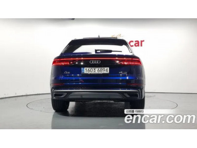 Audi Q8 2021 г.