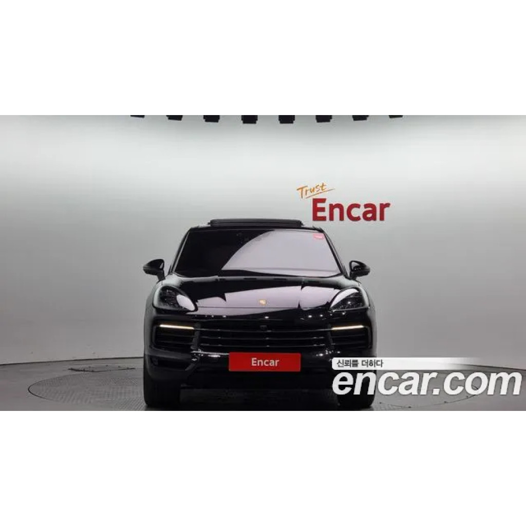 Porsche Cayenne 2020 г.