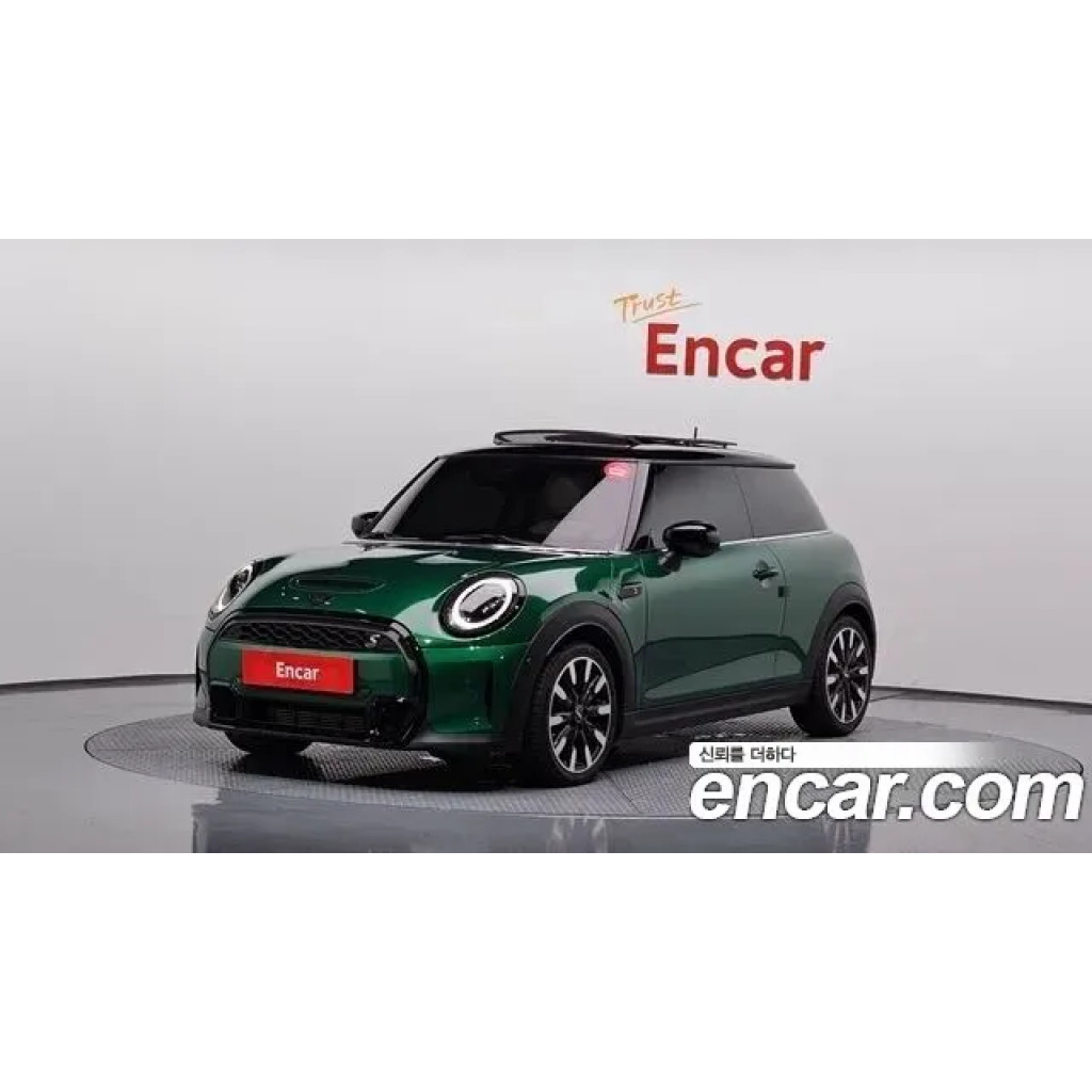 Mini Cooper 2023 г.