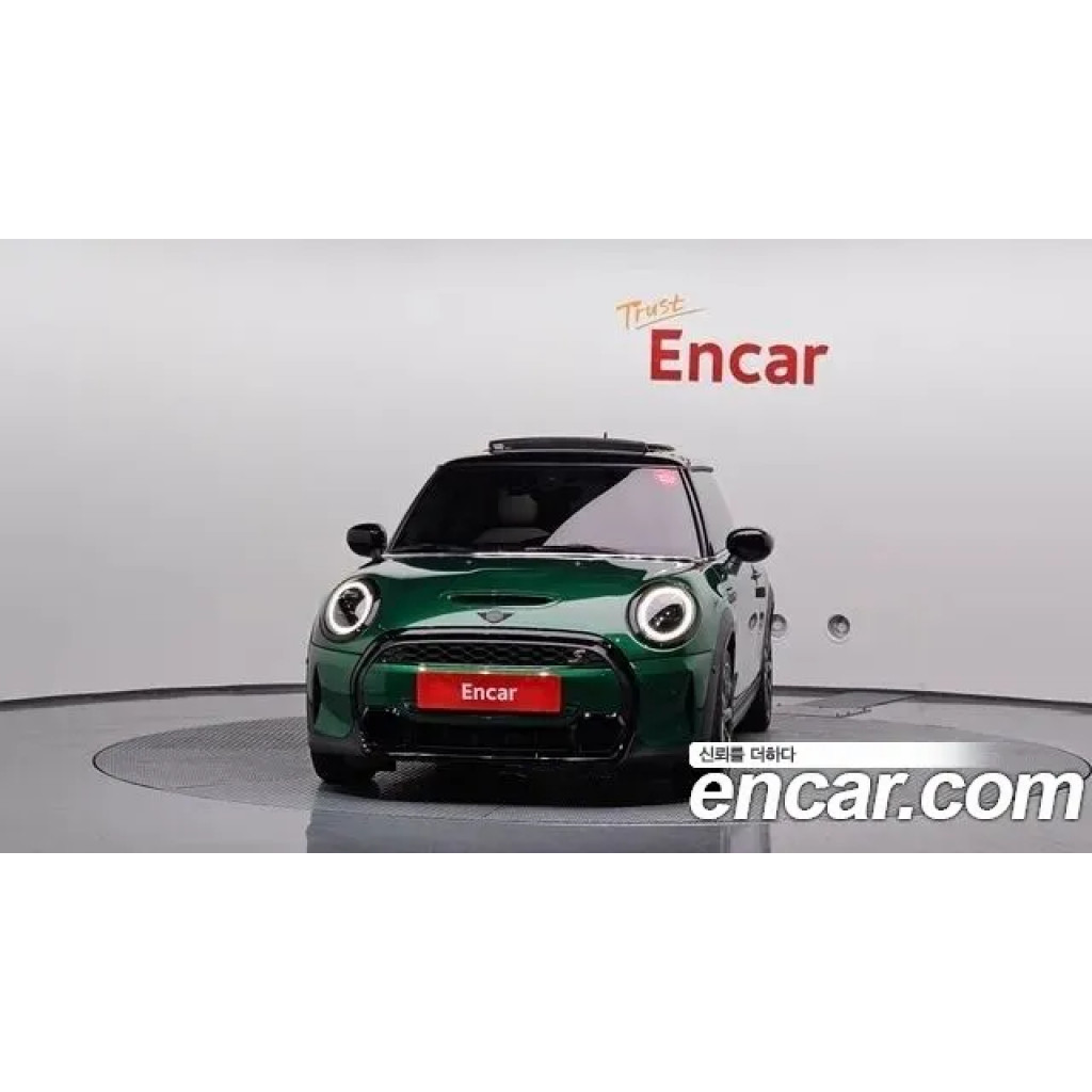 Mini Cooper 2023 г.