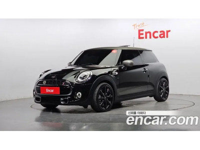 Mini Cooper 2020 г.
