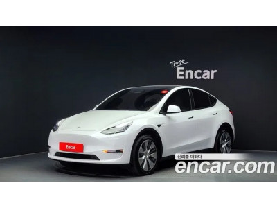 Tesla Model Y 2022 г.