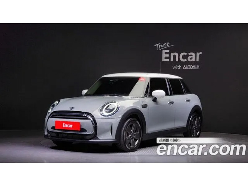 Mini Cooper 2023 г.
