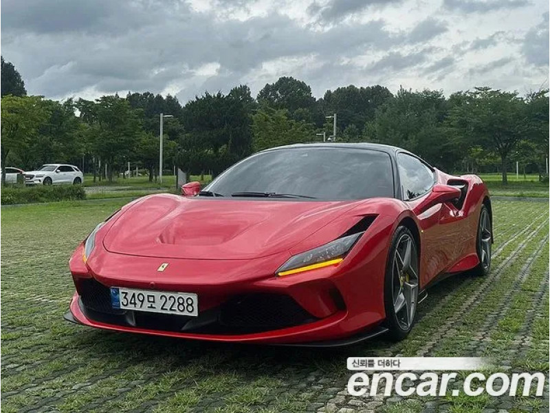 Ferrari F8 2022 г.