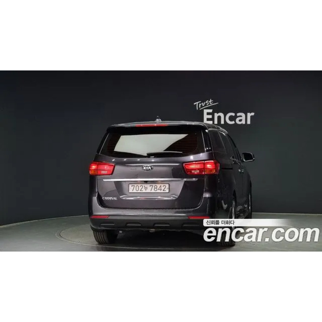 KIA Carnival 2020 г.