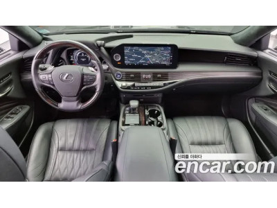Lexus LS 2021 г.