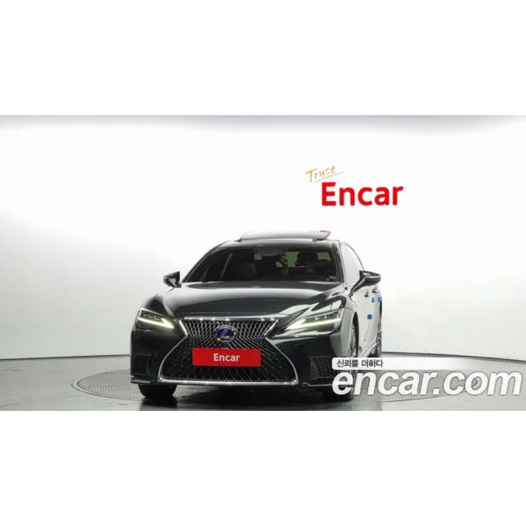 Lexus LS 2021 г.