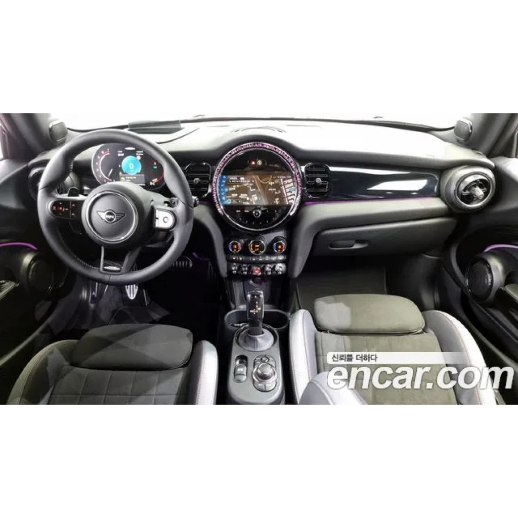 Mini Cooper 2024 г.