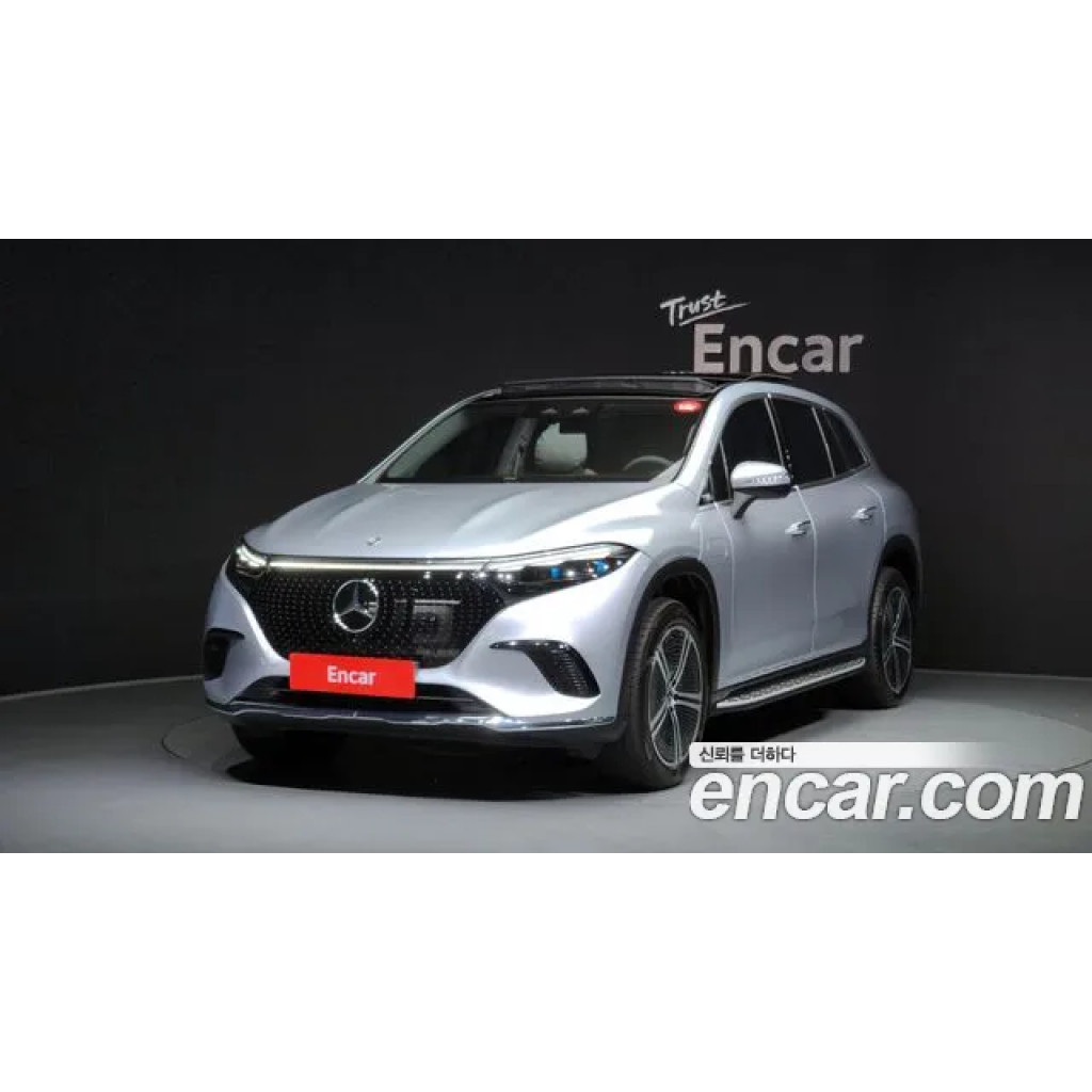 Mercedes Benz EQS 2023 г.