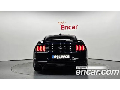 Ford Mustang 2021 г.