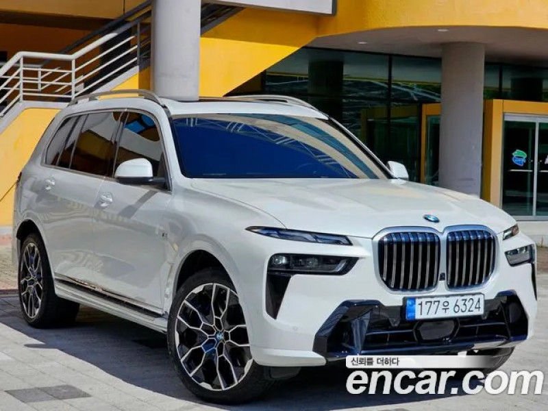 BMW X7 2024 г.