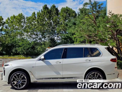 BMW X7 2024 г.