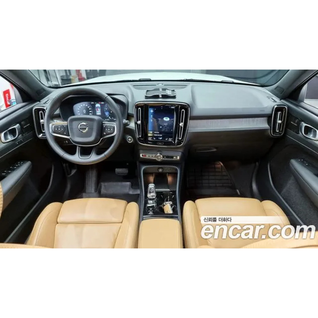 Volvo XC40 2020 г.