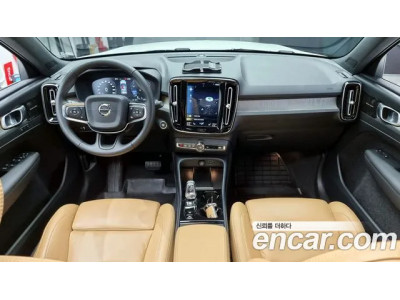 Volvo XC40 2020 г.