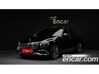 Mercedes Benz E-Class 2023 г.