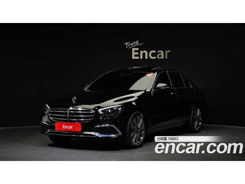 Mercedes Benz E-Class 2023 г.