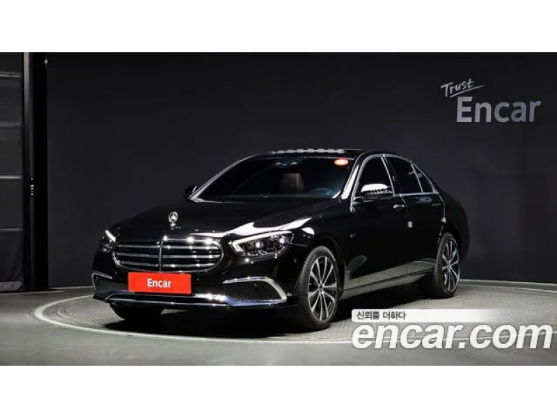Mercedes Benz E-Class 2021 г.