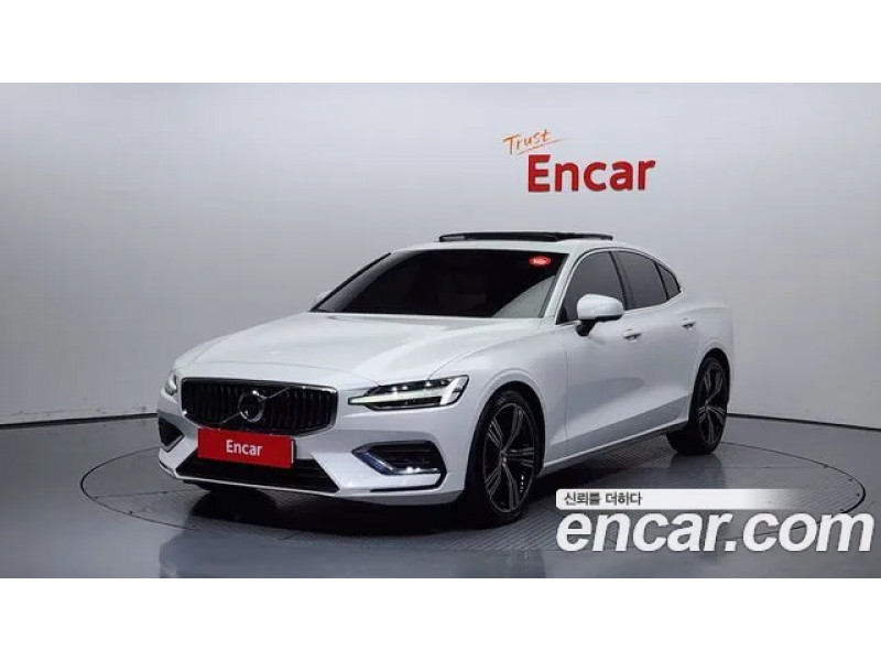 Volvo S60 2022 г.