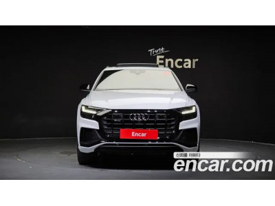 Audi Q8 2023 г.