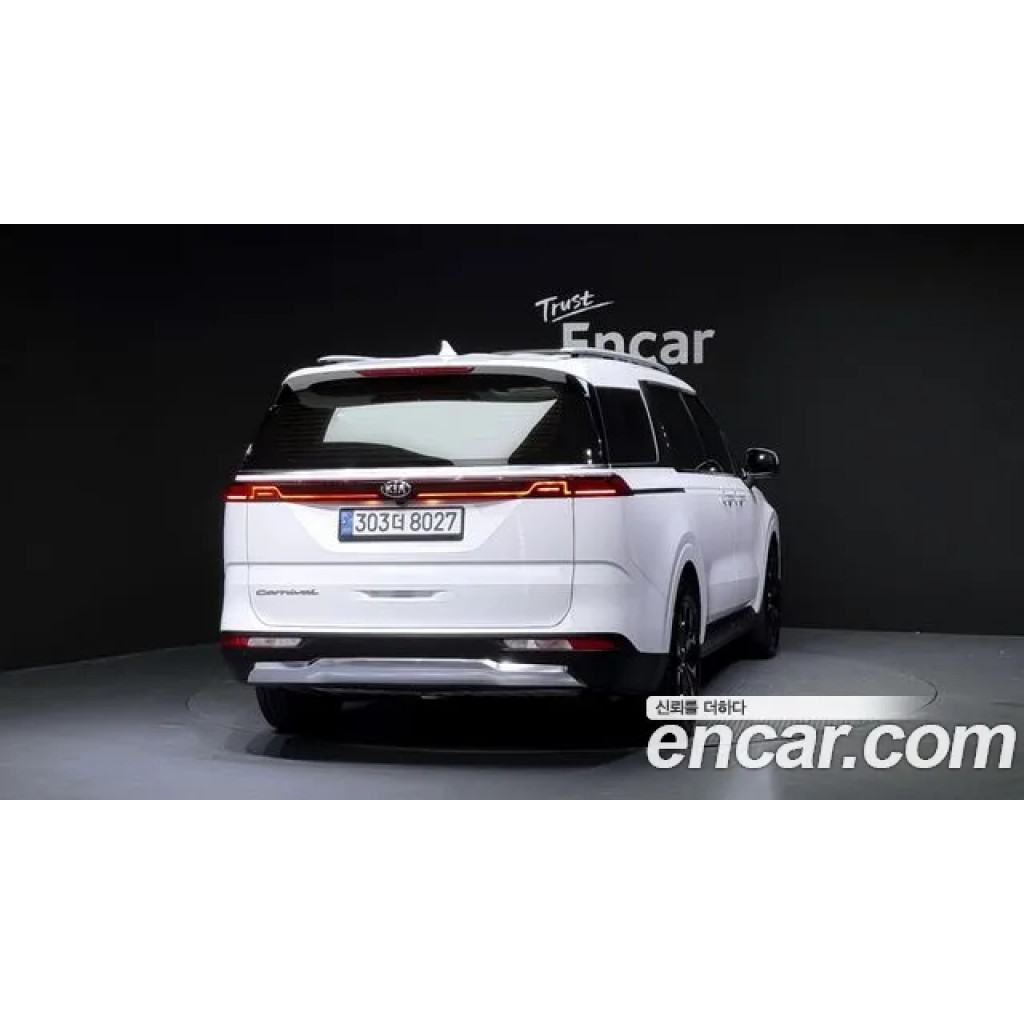 KIA Carnival 2021 г.