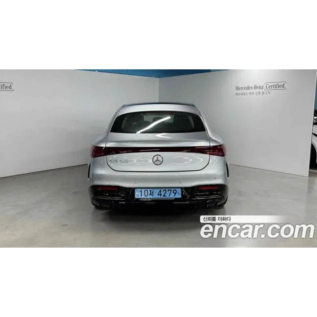 Mercedes Benz EQS 2022 г.
