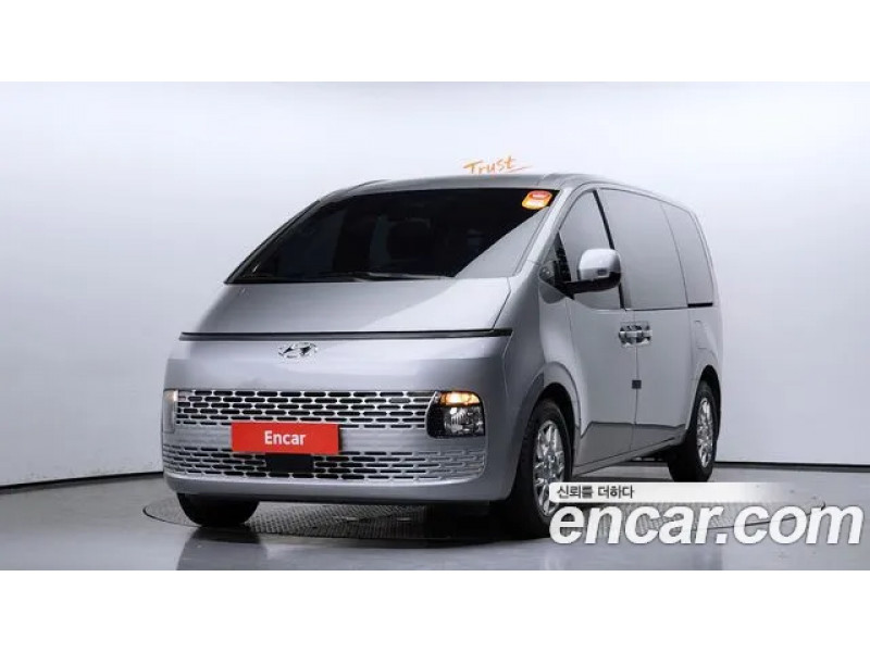 Hyundai Staria 2024 г.