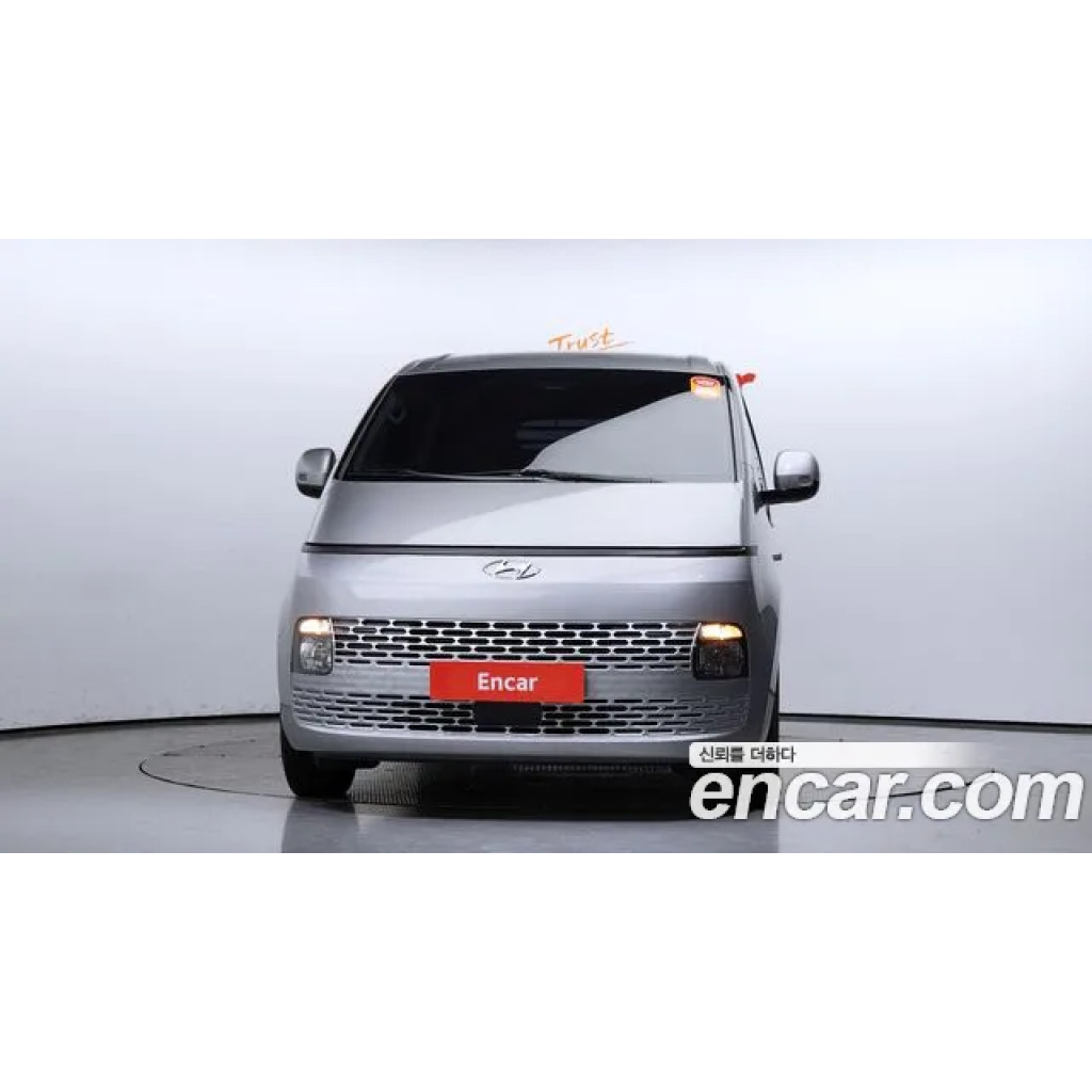 Hyundai Staria 2024 г.
