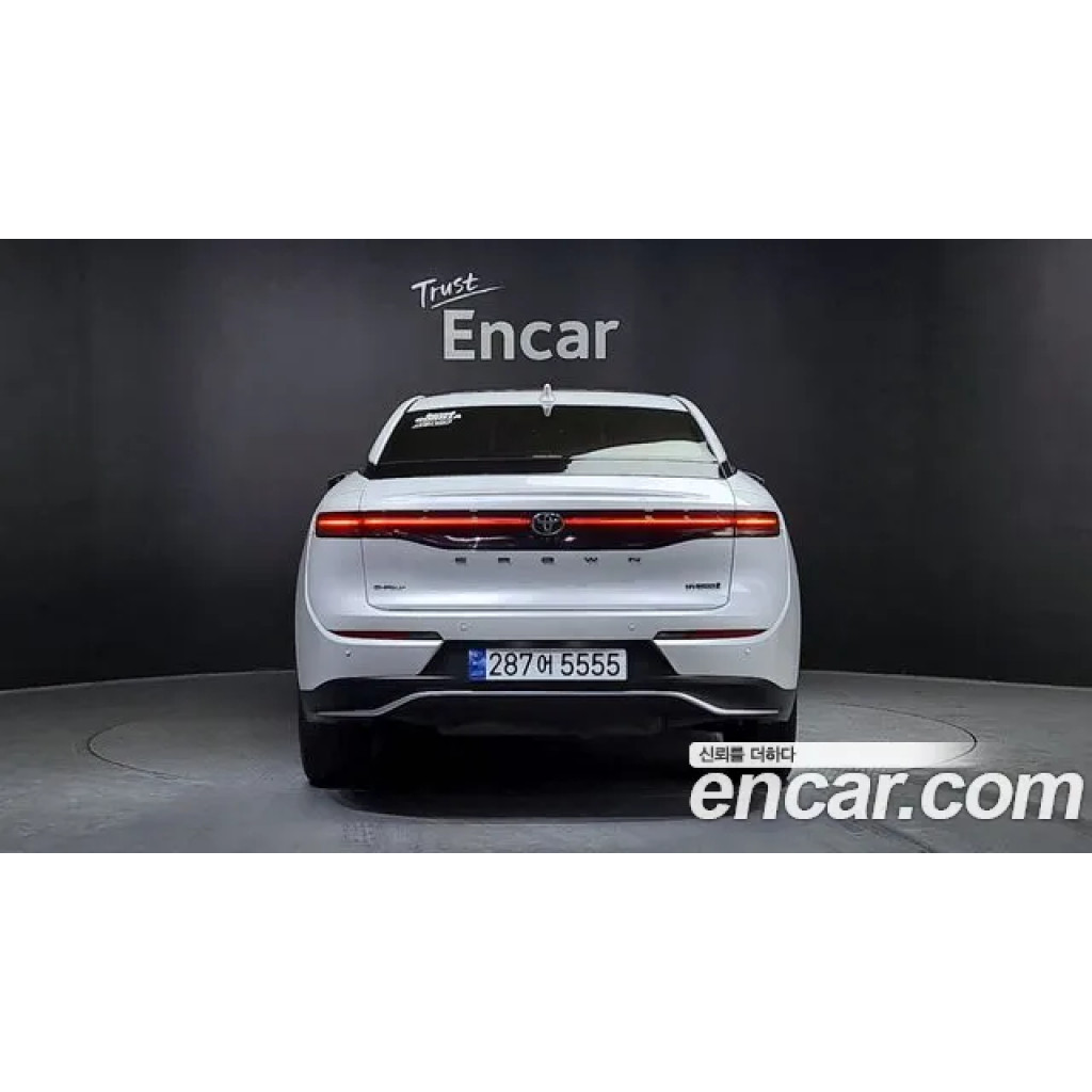 Toyota Crown 2023 г.